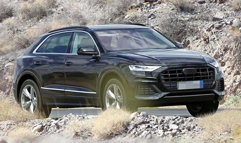 Спипаха Audi Q8 без камуфлаж (СНИМКИ)