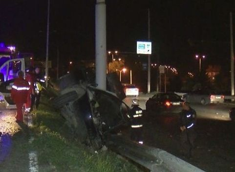 Пиян велиградчанин се натресе в железен стълб посред нощ