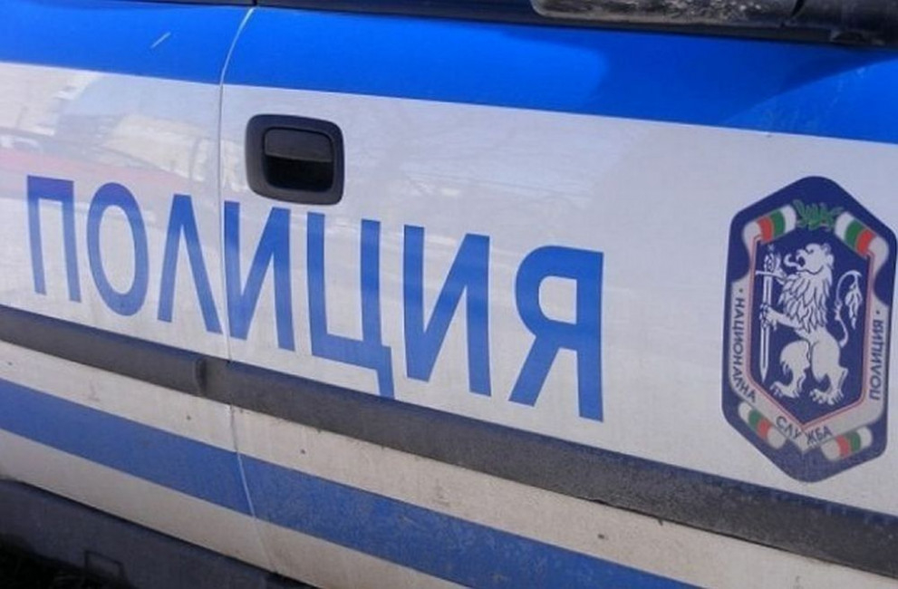 Сигнал до БЛИЦ: Жена буйства и чупи в "Младост" 