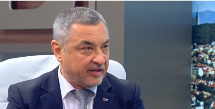 Симеонов нахока Хекимян, водещият гузно се оправдава (ВИДЕО)