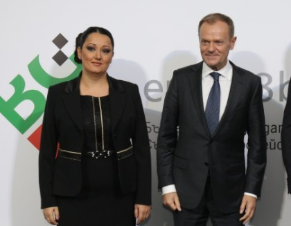 Павлова разкри неподозирани неща за емоционалната реч на Туск на български език (ВИДЕО)
