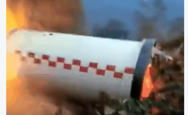 Част от космическа ракета падна до малък град в Китай (ВИДЕО)