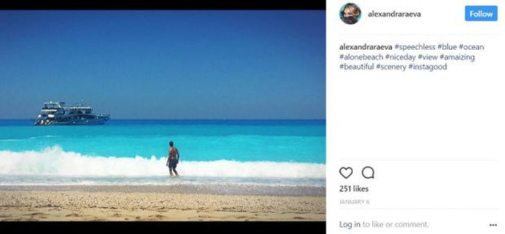 Алекс Раева изпъчи сочна гръд и показа нов мъжага в леглото й (ГОРЕЩИ СНИМКИ)