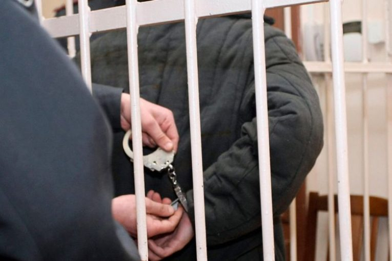 Наркозависим благоевградчанин: Взимам хероин и кокаин от половин година, нямам сили да ходя, а в ареста ме сложиха на легло, на което не мога да се кача
