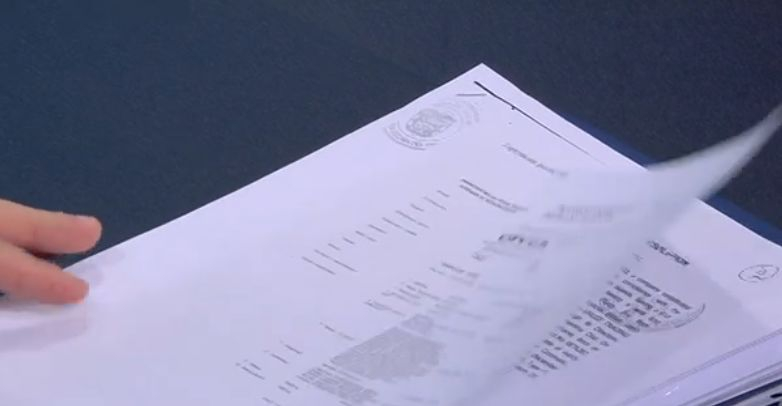 Делян Добрев показа ДОКУМЕНТИ и изобличи Елена Йончева във връзки с офшорка, източила КТБ 