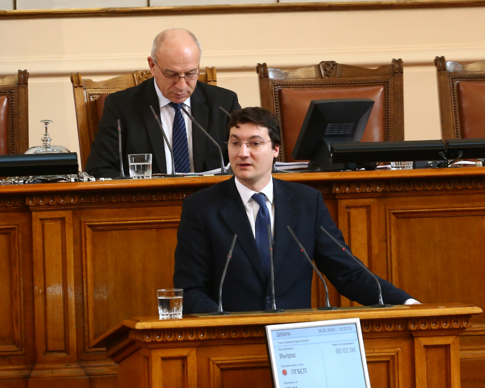 Крум Зарков постави задача на правителството относно фалита на "Олимпик"
