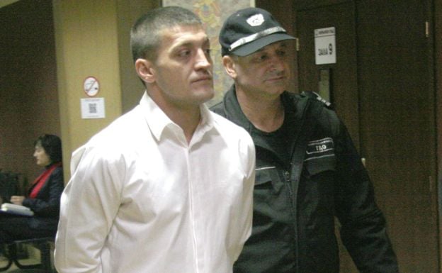 Пловдивски дилър крие амфети в хралупа, разигра истински театър пред съда и се размина леко 