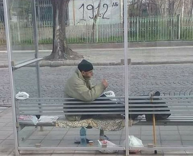 Скитник от Кючука разплака пловдивчани във Фейсбук СНИМКИ