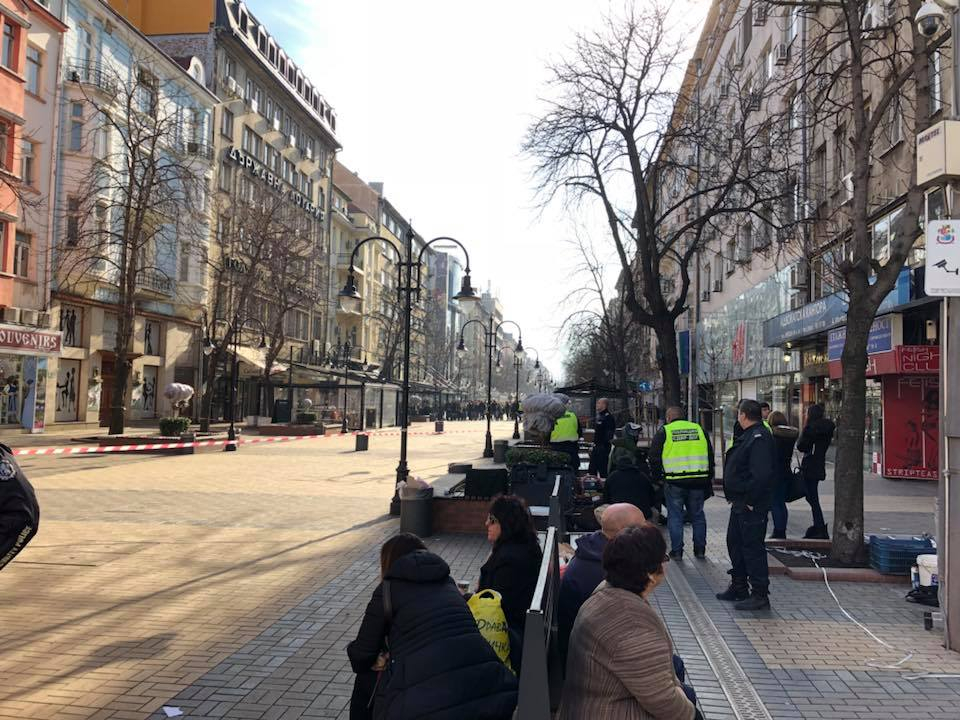Първо в БЛИЦ! Всеки момент на пъпа на София ще стане страшно и ще проехти гръм (СНИМКА)
