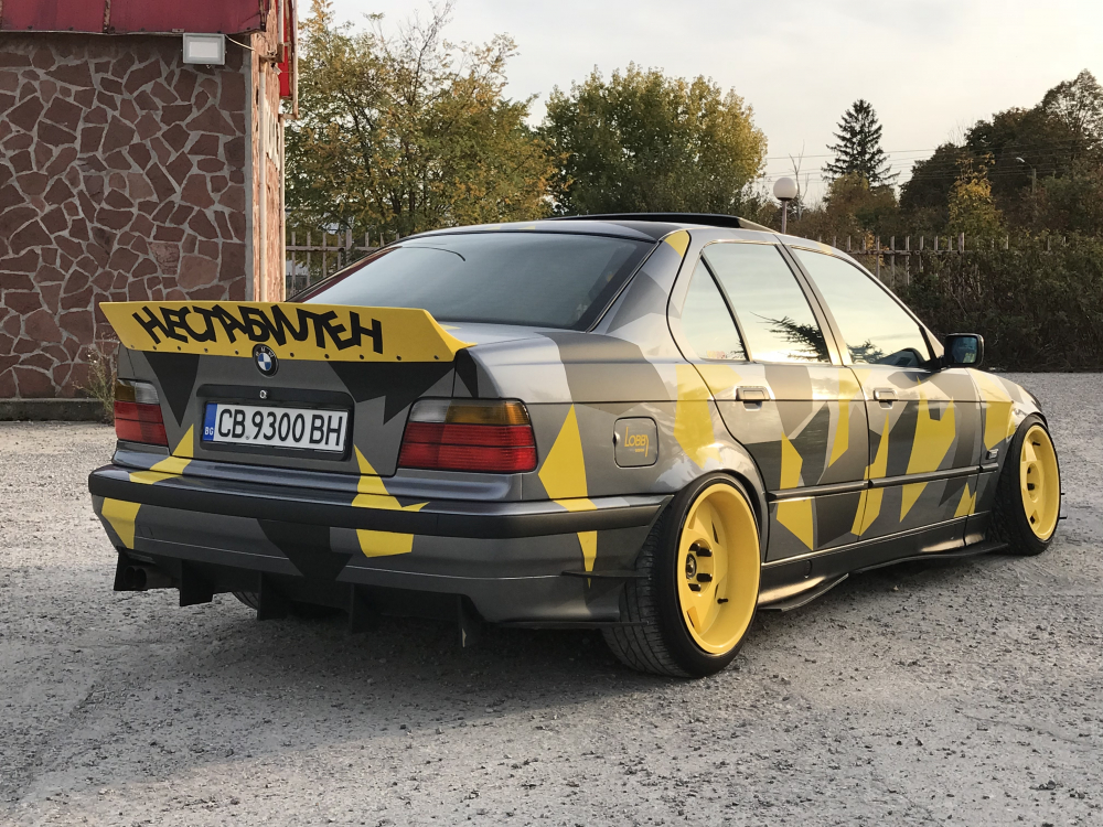 Само в БЛИЦ! Цяла София се чуди на това BMW E36 - "нестабилен" звяр със стабилен шофьор (СНИМКИ/ВИДЕО)