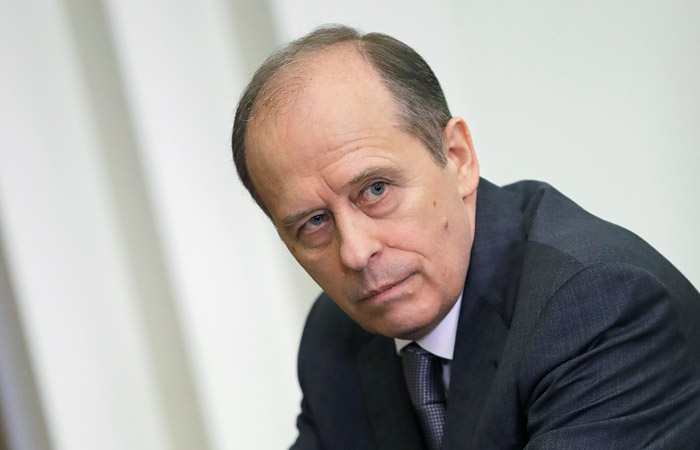 Какво се случва?! Шефовете на трите най-мощни руски разузнавателни служби на среща с американските си колеги във Вашингтон (СНИМКИ)