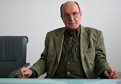 Тъжна вест: Почина известният журналист Евгений Станчев, бивш главен редактор на "Дума" и "Поглед" 