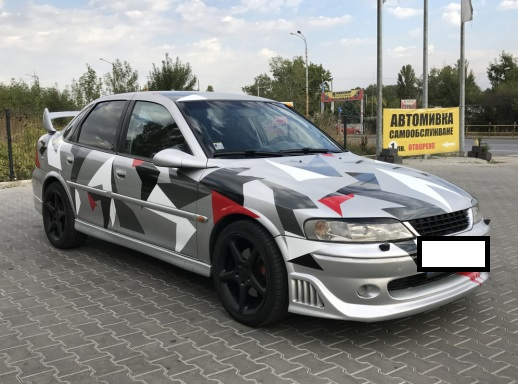 Само в БЛИЦ! Цяла София се чуди на това BMW E36 - "нестабилен" звяр със стабилен шофьор (СНИМКИ/ВИДЕО)