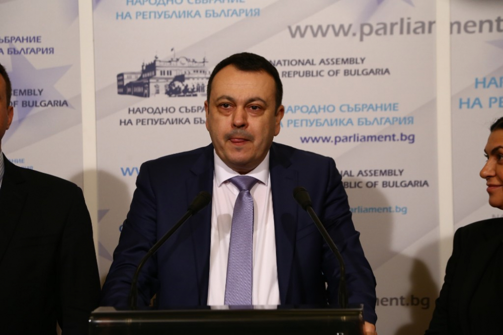 ДПС: Не сме съгласни с мотивите на президента за КТБ, но ветото е негово право