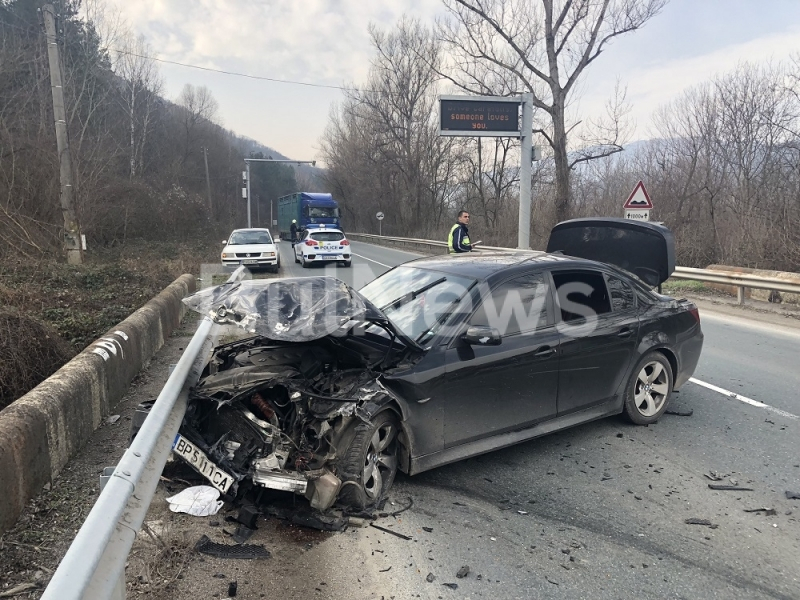 Ето това е кандидат-полицаят, размазал  „BMW“ си с бясна скорост край Мездра, оказа се невероятен наглец (СНИМКИ)