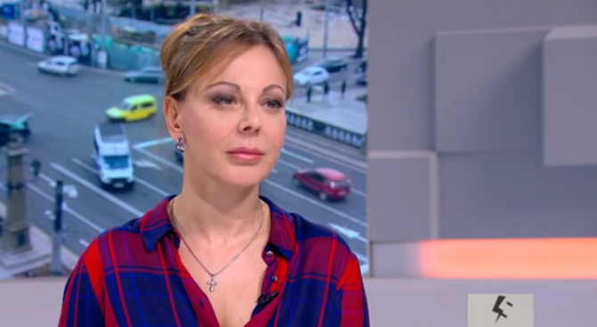 Топ психологът Ани Владимирова обясни вредата за децата, ако им се мътят главите с третия пол