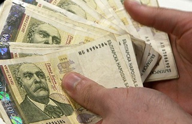Ром изнагля брутално: Иска надница, без да е работил