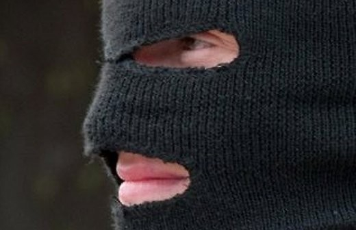 Мъжка солидарност: Тъща даде $5000 на килър да убие зет ѝ, но стрелецът я изтропа в полицята
