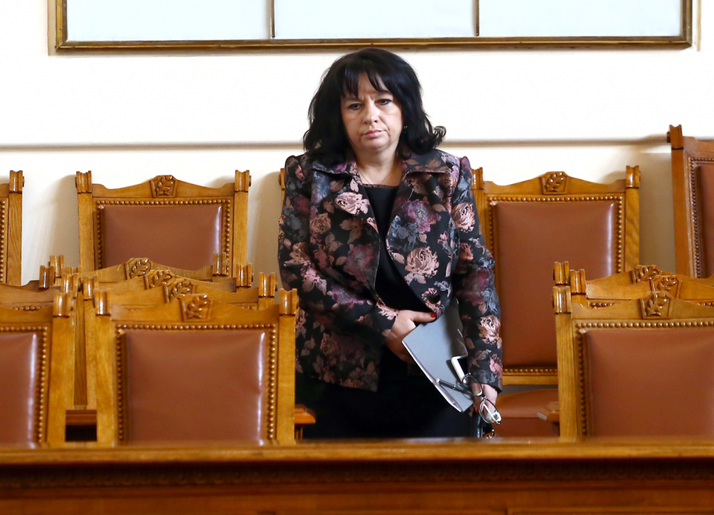 Министър Петкова с гръмка икономическа и енергийна новина, касаеща цяла България