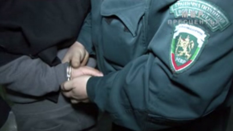 Бандит си мислеше, че се е покрил, но съжали жестоко, когато се върна в страната от Гърция 