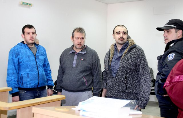 Първа СНИМКА на турската банда, обрала 86 бона от казино в Пловдив с Руски покер
