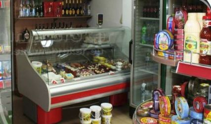 Екшън в Димитровград: Продавачка заклещи крадец в бакалия, но... 