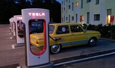 Окрал ли е Илон Мъск руската ЗАЗ-ка? Дядото на Tesla се оказа "Запорожец" (СНИМКИ)