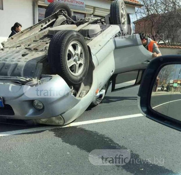 Пловдивчанка с близо 3 промила седна зад волана и завърши по таван