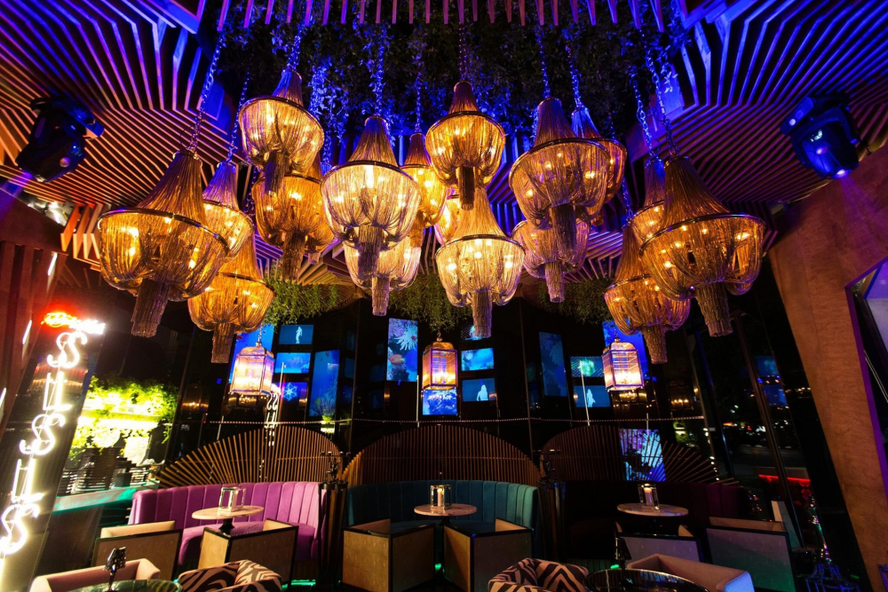 Три червени коктейла ексклузивно предлага днес Street Lounge – Hotel Marinela
