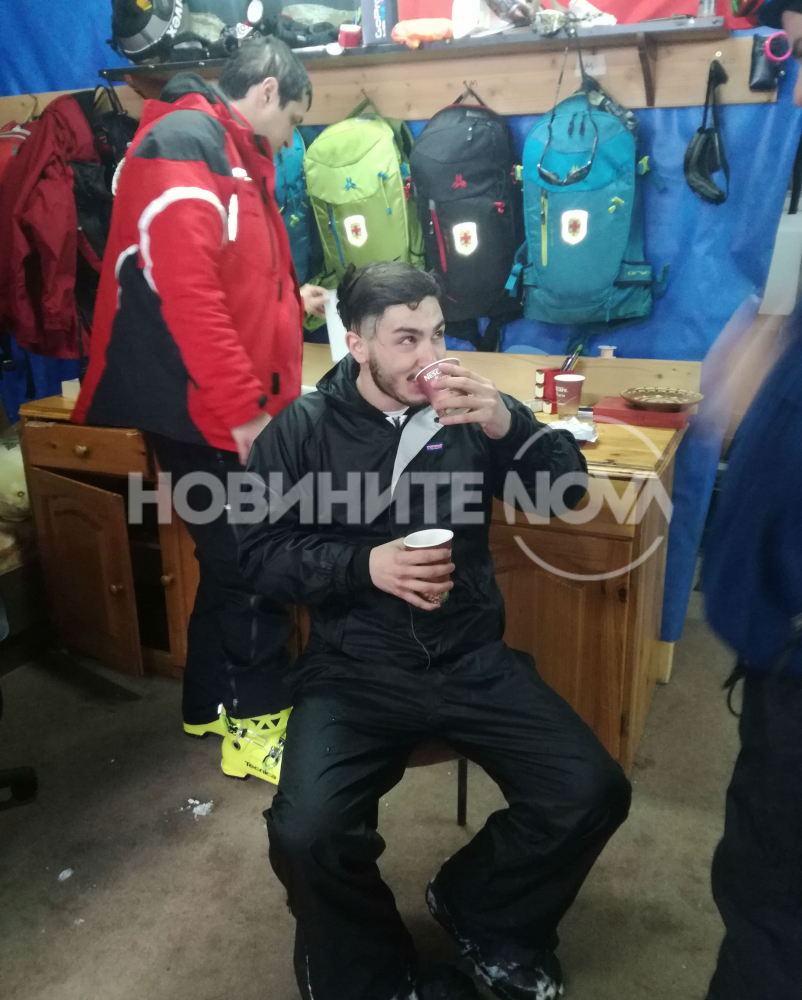 Сноубордистът в Банско спасен на косъм – глътнал си езика, бордът му се подавал над снега