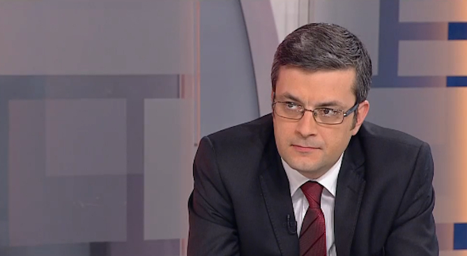 Тома Биков засече Нинова: Насилието си е насилие и преди, и след 9-и септември
