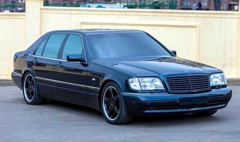 $85 хил. за 7.0-литровата S-Klasse на легендарния дрифтър Георгий Тевзадзе (СНИМКИ/ВИДЕО)