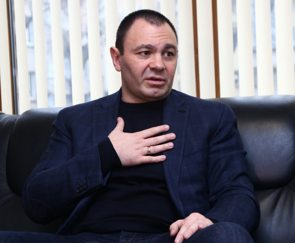 Светлозар Лазаров сензационно пред БЛИЦ TV: Сорос създава циганска партия в България! Синът му и 300 ромски барони се събират в София!