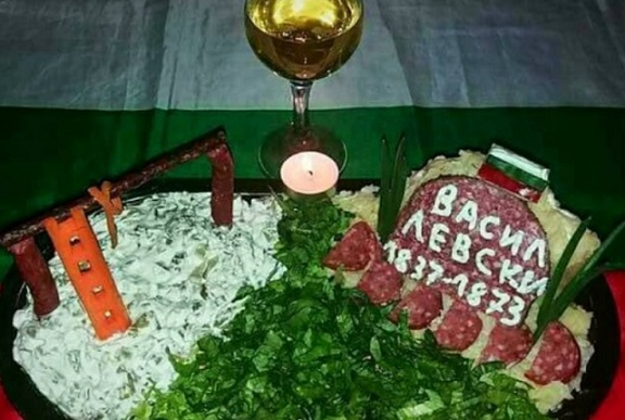 Развръзката на скандала: Разбра се кой направи Апостола на свободата на... салата (СНИМКИ)