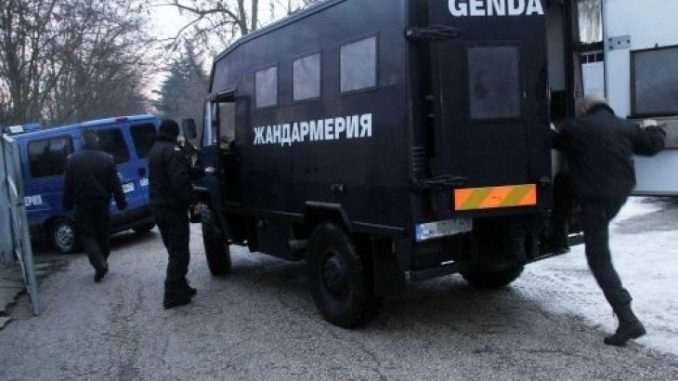 Жандармерия блокира Пернишко, хората се чудят какво се случва 