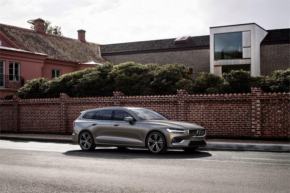 Световна премиера на новото Volvo V60 (СНИМКИ/ВИДЕО)