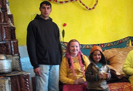 Няма да повярвате на колко години е най-младата баба в света! Тя е от Румъния и... (СНИМКИ)