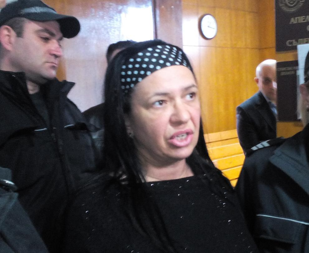 Силиконката Мейзер с нова шокираща версия за смъртта на Николай! Отишла до магазина за яйца, а когато се върнала...