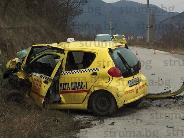 Първи СНИМКИ от кървавата катастрофа край село Церово! Загиналият е баща на известен общински съветник