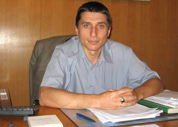 Бившият шеф на полицията в Троян Марин Инчев стигна дъното! Има камъни в бъбреците и не може да ходи, а се шляе по улиците!