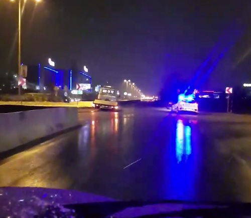 Само в БЛИЦ! Първи СНИМКИ от зверската среднощна катастрофа с ранен, разиграла се в София