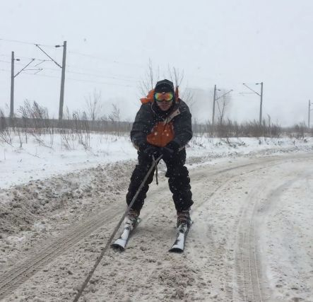 Скандално в БЛИЦ! В столичния "Обеля" отвори ски писта, ще ви падне ченето от действията на тази "луда глава" (ВИДЕО) 