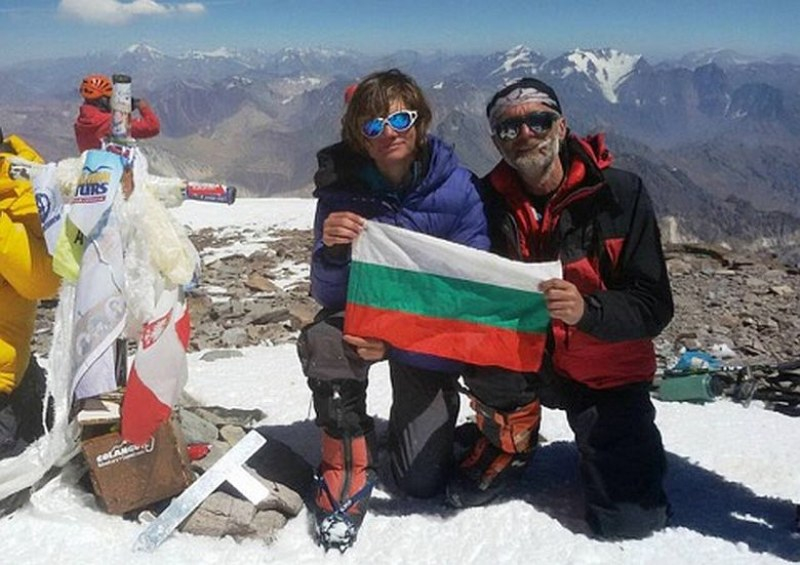 Пловдивският тийнейджър Мишо скри шапките на много възрастни! Отиде в Южна Америка и се качи на...