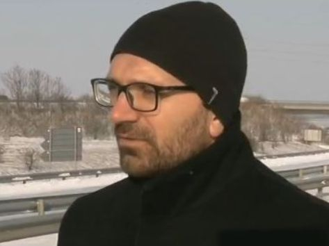 Край на драмата със закъсалия влак – пътниците вече са на топло 