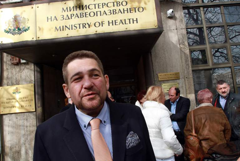 Експерт в коварното заболяване: Ракът на дебелото черво удря най-често след 60 години