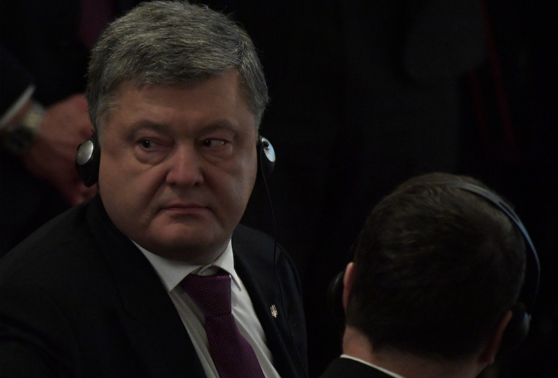 Порошенко призова украинците: Мръзнете на студа, за да победим Русия 