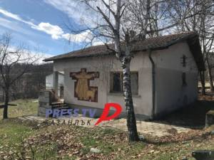 Прокуратурата разкри шокиращи подробности за удушеното бебе – живяло едва 10 минути, родилката спала с баща си! 