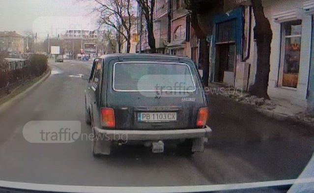 Този наглец опитал да предизвика катастрофа в Пловдив, нервиран, че не го пускат! (ВИДЕО)