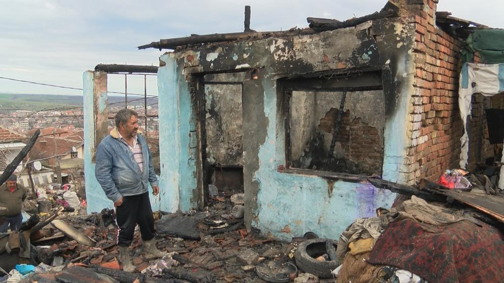 Няма край трагедията в Средец! Още една жертва на огнения ад (СНИМКИ)