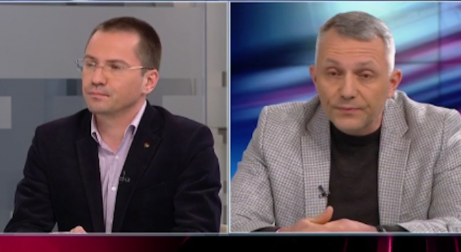 Адв.Хаджигенов усуква за неизбежната отбрана искана от Джамбазки, била популистка и повърхностна